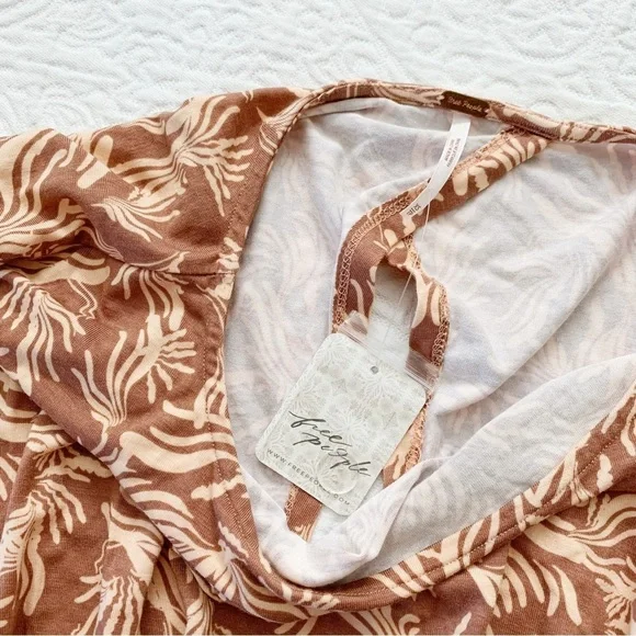 Free People Weekend Bodysuit, Latte‎ - Picture 5 of 6